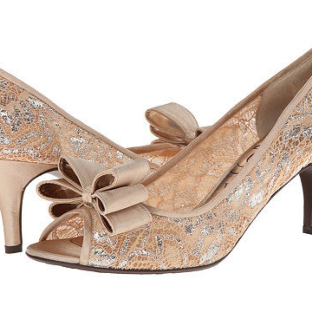 J.Renee, Never worn,  Chantilly lace pumps-Size 7M